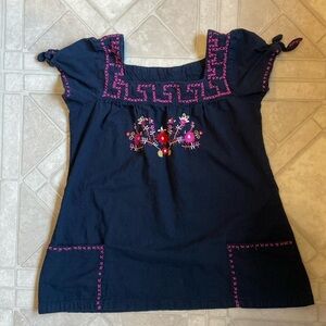 O’Neill Embroidered smock top with pockets size small